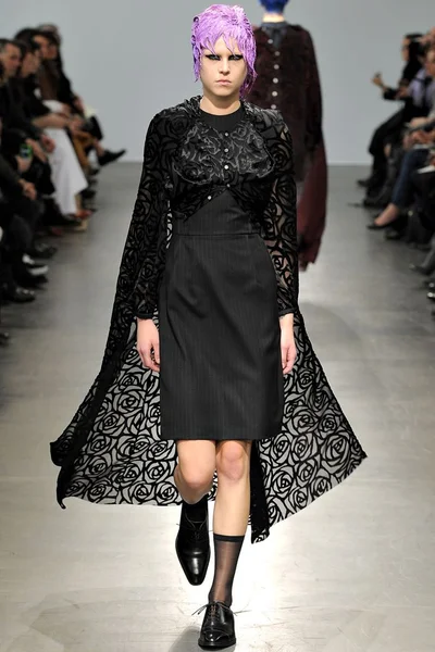 Look 49